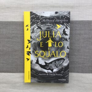 JULIA E LO SQUALO