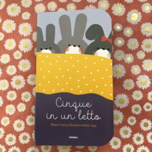 CINQUE IN UN LETTO