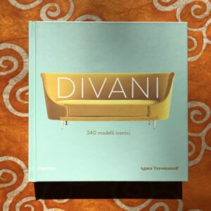 DIVANI. 340 MODELLI ICONICI